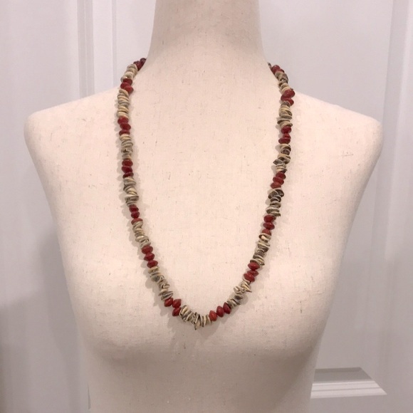 Jewelry - ✅CLEARANCE- Handcrafted Red Bead/Seed and Shell Necklace